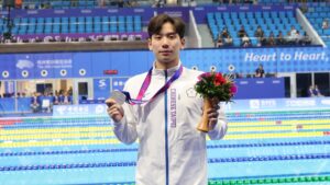 新一代泳界男神，19歲就登上奧運的「台灣蝶王」：王冠閎