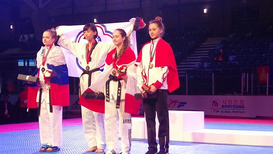 羅嘉翎獲2016年世界青少年跆拳道錦標賽52公斤級金牌。