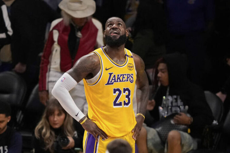 NBA／詹姆斯下一季是否續留湖人？經紀人也稱未來動向未明