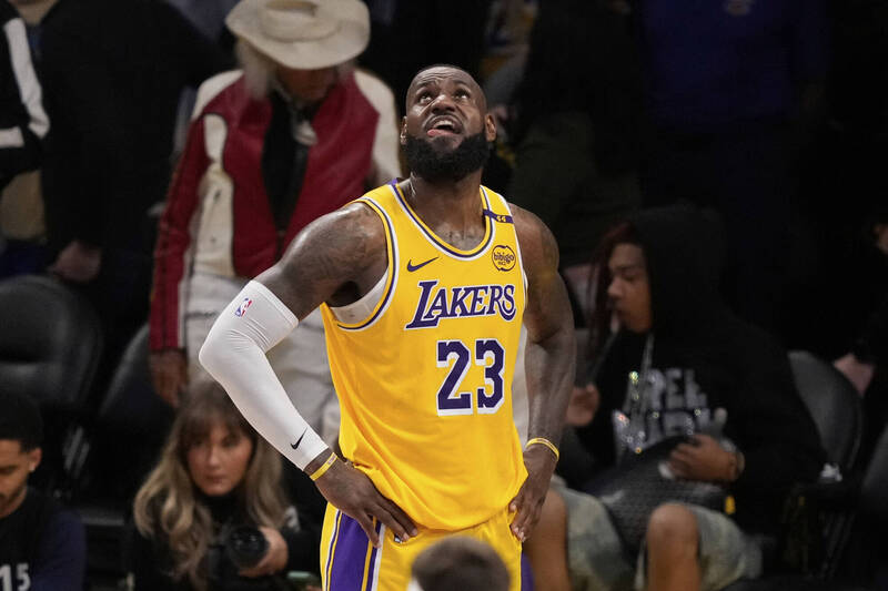 NBA／詹姆斯下一季是否續留湖人？經紀人也稱未來動向未明