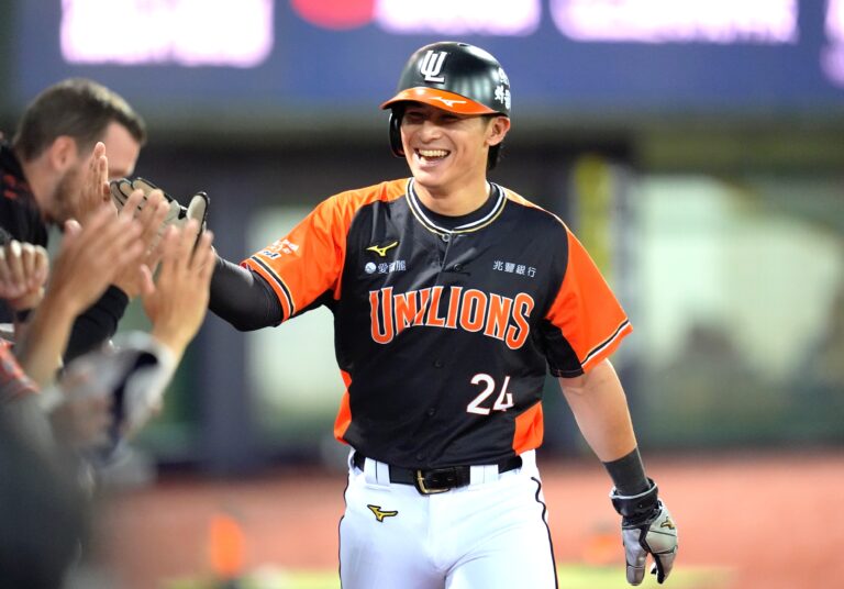 中職／台灣隊長陳傑憲扛關鍵3分砲！助統一戰勝味全重返龍頭