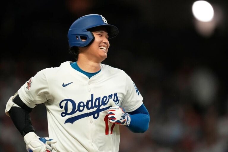 MLB／大谷翔平雙能齊發！102轟77盜締造大聯盟史詩紀錄