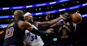 NBA／Banchero轟36分率魔術逆轉湖人！詹姆斯壓哨未進、Doncic錯失最後一擊主場苦吞2連敗